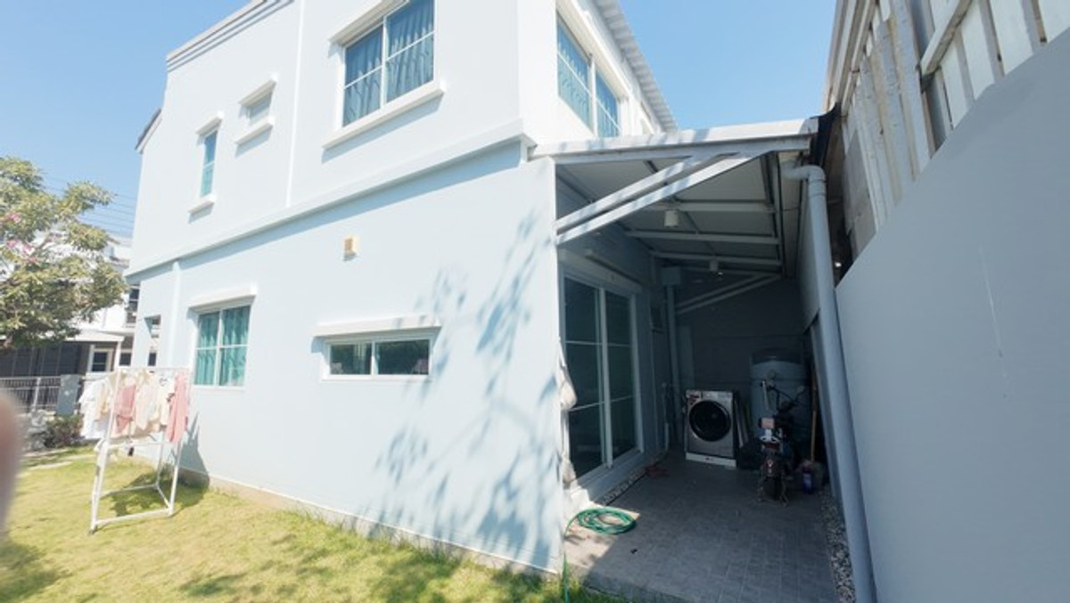 For SaleTownhomeBangna, Bearing, Lasalle : Indy 4 Bangna KM.7, the first house ready for a small family to begin happiness immediately.