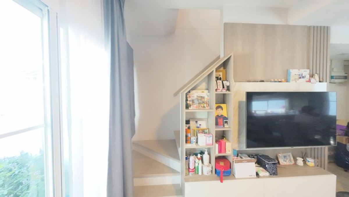 For SaleTownhomeBangna, Bearing, Lasalle : Indy 4 Bangna KM.7, the first house ready for a small family to begin happiness immediately.