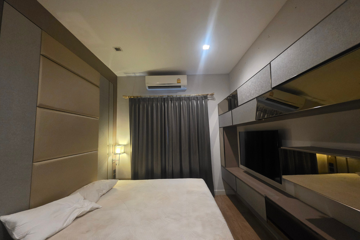 ขายบ้านพัฒนาการ ศรีนครินทร์ : ซื้อตอนนี้ดีที่สุด ขายบ้านหรู 3 ชั้น ที่ดินใหญ่153ตร.วา. แกรนด์ บางกอก บูเลอวาร์ด พระราม 9