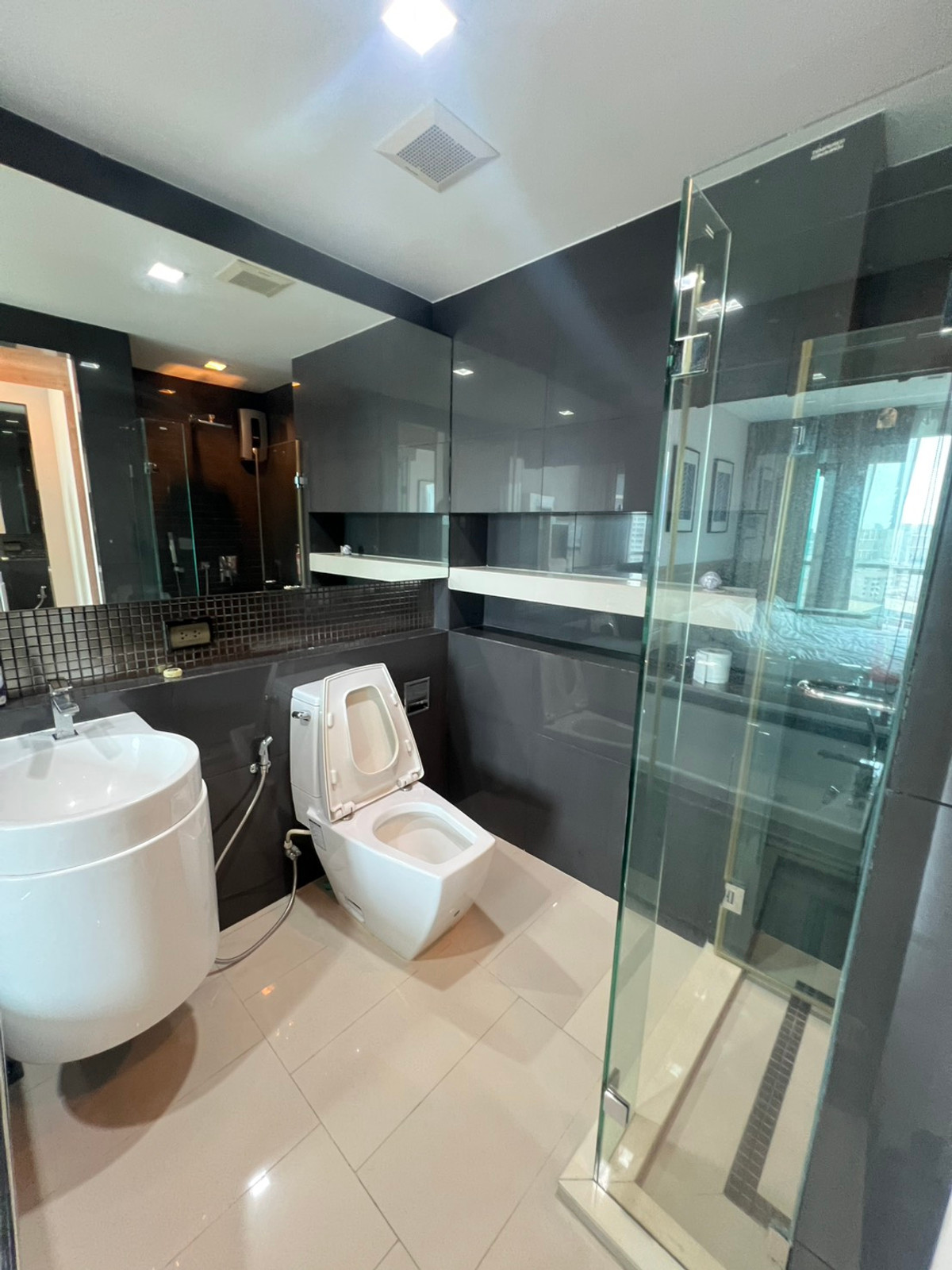 ให้เช่าคอนโดสาทร นราธิวาส : 🏷️ Special Price -Rhythm Sathorn 35k/month - 2Bedroom  With Bathtub **River View - Fully furnished & Ready to move in 