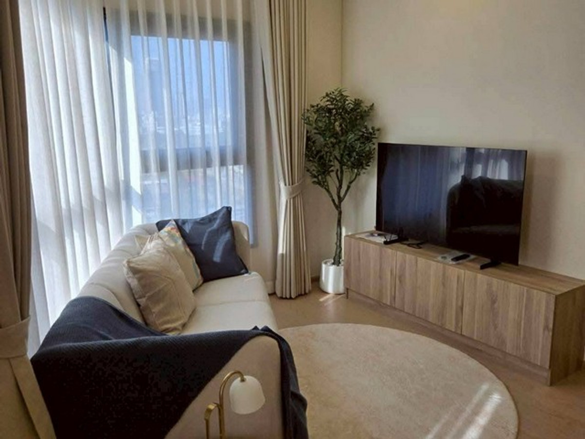 ขายคอนโดพระราม 9 เพชรบุรีตัดใหม่ RCA : YS3035 ขายห้อง เดอะ เบส เออร์เบิน พระราม 9 THE BASE Urban Rama 9 2 ห้องนอน 7.6 ลบ