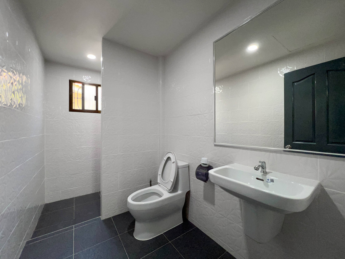 For SaleHousePattaya, Bangsaen, Chonburi : Pattaya Hill Village 2 / 3 Bedrooms (For Sale), Pattaya Hill 2 / 3 Bedrooms (FOR SALE) BEWN049