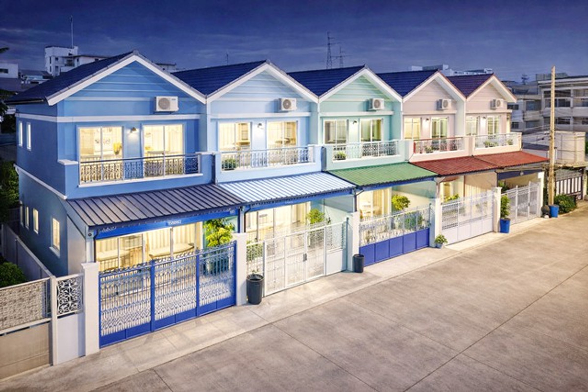 ให้เช่าทาวน์โฮมท่าพระ ตลาดพลู วุฒากาศ : Big C กัลปพฤกษ์ 2.4 กม. Makro กำนันแม้น24-32 ทาวน์เฮ้าส์ให้เช่า 2 ชั้น 2 นอน ตลาดกำนันแม้น 1 กม. 16 ตร.ว. 138 ตร.ม.