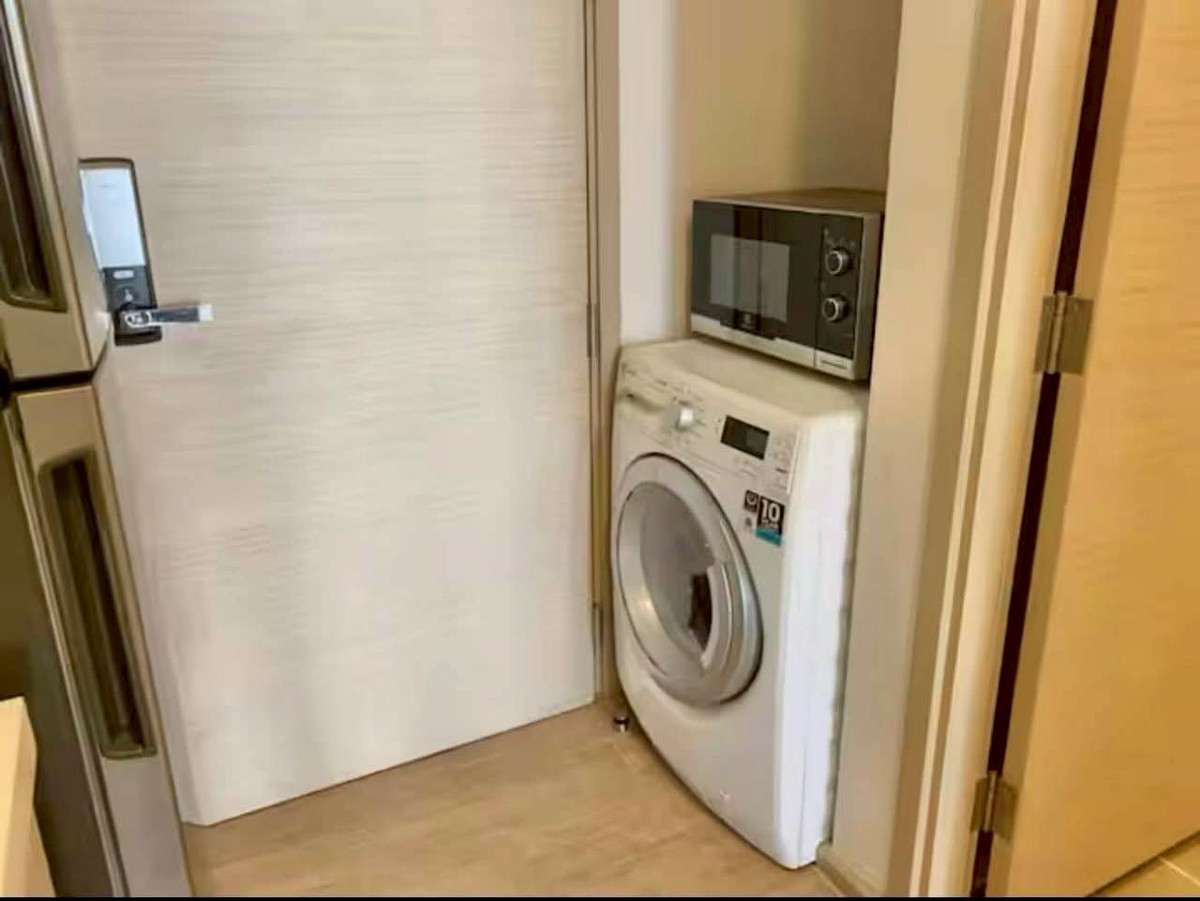 ให้เช่าคอนโดสุขุมวิท อโศก ทองหล่อ : ✅ LIV106 ✅ Line : @p2nproperty