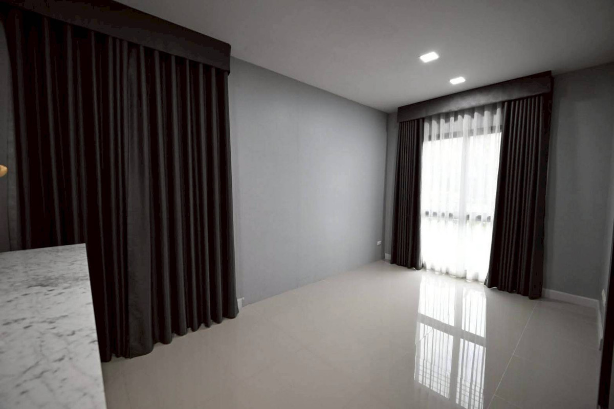 For RentHouseRama 2, Bang Khun Thian : For rent, 2-story detached house, Airi Rama 2 project, 5 bedrooms, 5 bathrooms, land 84 sq m., usable area 260 sq m., ready to move in. Near Central Rama 2 Department Store, Kanchana Expressway.