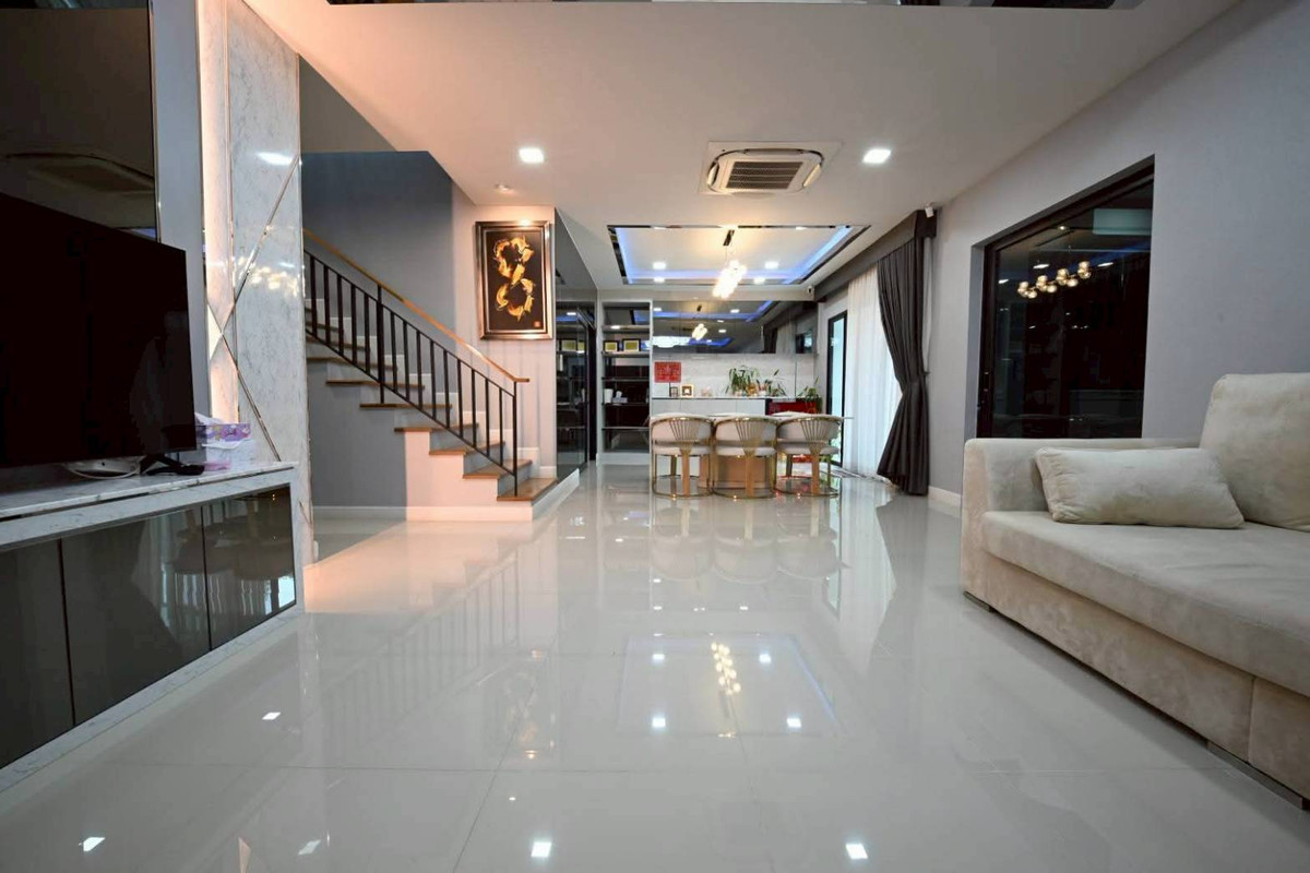 For RentHouseRama 2, Bang Khun Thian : For rent, 2-story detached house, Airi Rama 2 project, 5 bedrooms, 5 bathrooms, land 84 sq m., usable area 260 sq m., ready to move in. Near Central Rama 2 Department Store, Kanchana Expressway.