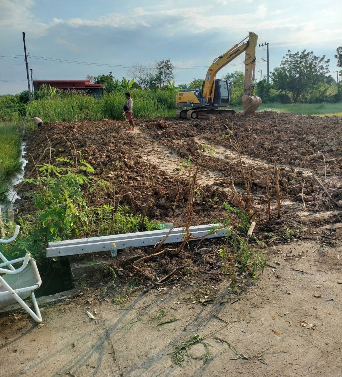 ขายที่ดินปทุมธานี รังสิต ธรรมศาสตร์ : ขายที่ดินเปล่า ถมแล้ว 100 วา คลอง11 บึงกาสาม โครงการสวนแก้ว2  ถนนคอนกรีต ถนนกว้าง 7 เมตร ไฟฟ้า ประปา ครบ