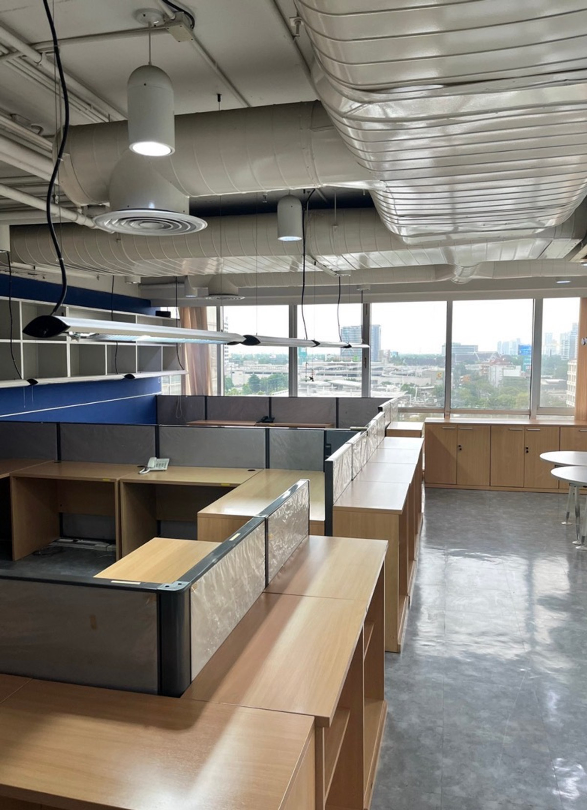 For RentOfficeSukhumvit, Asoke, Thonglor : Office for rent with furniture @ Sukhumvit 26 Phrom Phong, near BTS 950 meters | Office Space 209.63 Sqm., Panoramic View