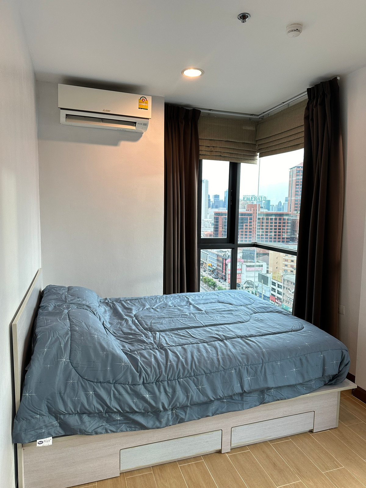 ให้เช่าคอนโดรัชดา ห้วยขวาง : P-145138 วิวเมืองสวย! ไอดีโอ รัชดา-ห้วยขวาง 1 ห้องนอน ราคาดี๊ดี ใกล้ MRT! Line Id: @easythaihome 085-592-2897