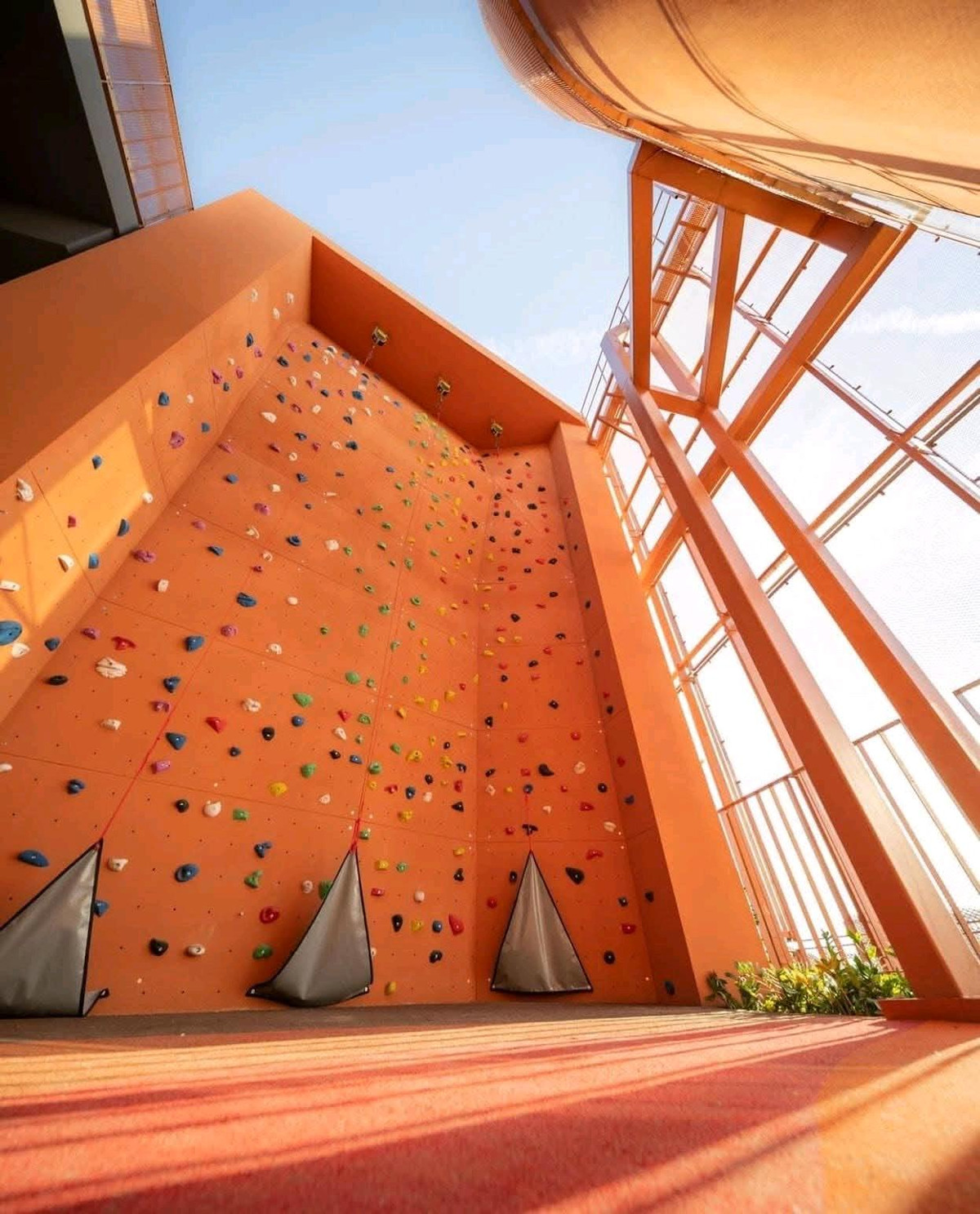 ให้เช่าคอนโดลาดพร้าว เซ็นทรัลลาดพร้าว : ให้เช่าคอนโด Life Ladprao Valley (ไลฟ์ ลาดพร้าว แวลลีย์) ใกล้ BTS ห้าแยกลาดพร้าว
        Mrt พหลโยธิน
ตรงข้ามเซ็นทรัลลาดพร้าว