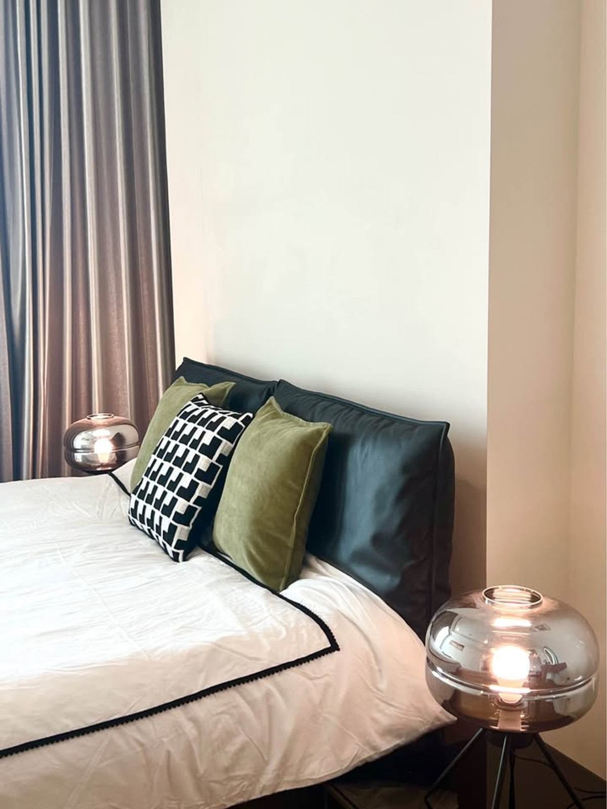 For SaleCondoWongwianyai, Charoennakor : The River / 1 Bedroom (SALE WITH TENANT), The River / 1 Bedroom (sale with tenant) PT025