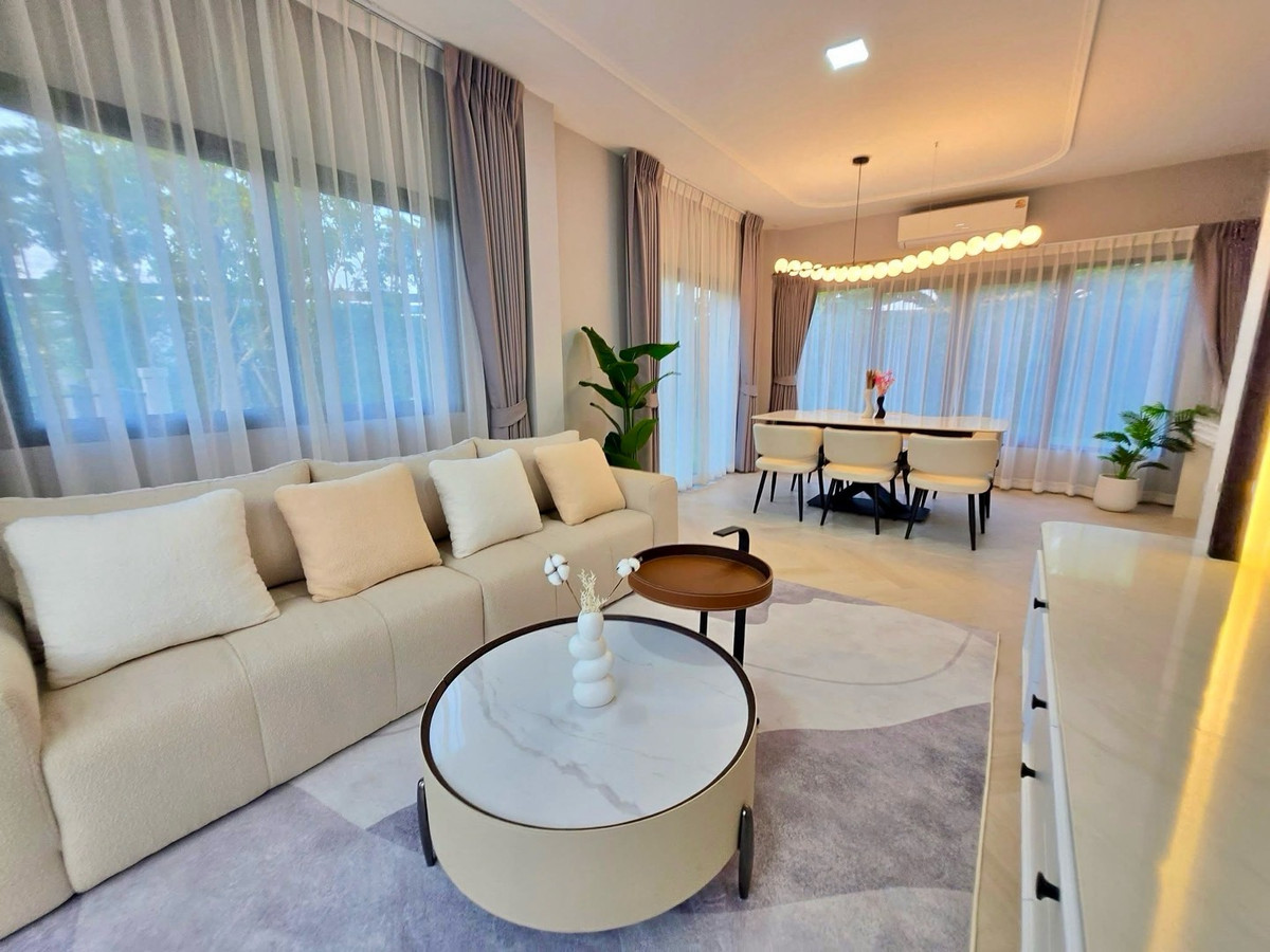 ให้เช่าบ้านสมุทรปราการ สำโรง : 🌟ให้เช่าบ้านแฝด แกรนด์ พลีโน่ สุขุมวิท-บางนา บ้านแฝด 2 ชั้น 4 ห้องนอน| 4 ห้องน้ำ ตกแต่งบิ้วท์อินทั้งหลัง ใกล้เมกาบางนา💥ค่าเช่า 95,000 บาท/เดือน