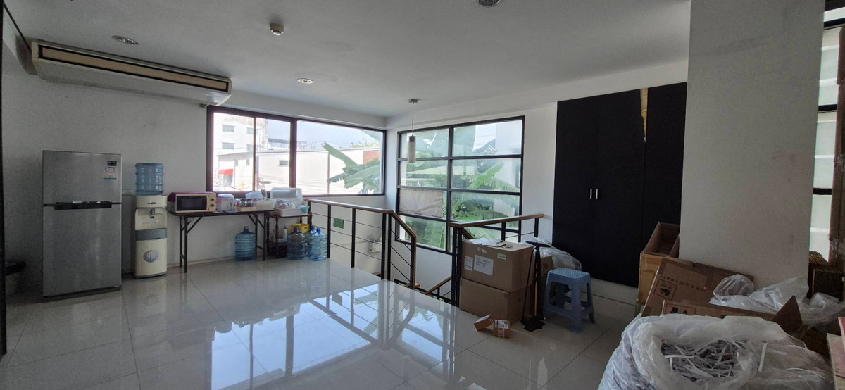 For SaleHome OfficeLadprao101, Happy Land, The Mall Bang Kapi : 5-story home office for sale, The Primary 101 Project, Soi Lat Phrao 101.  📌Cheaper than estimated