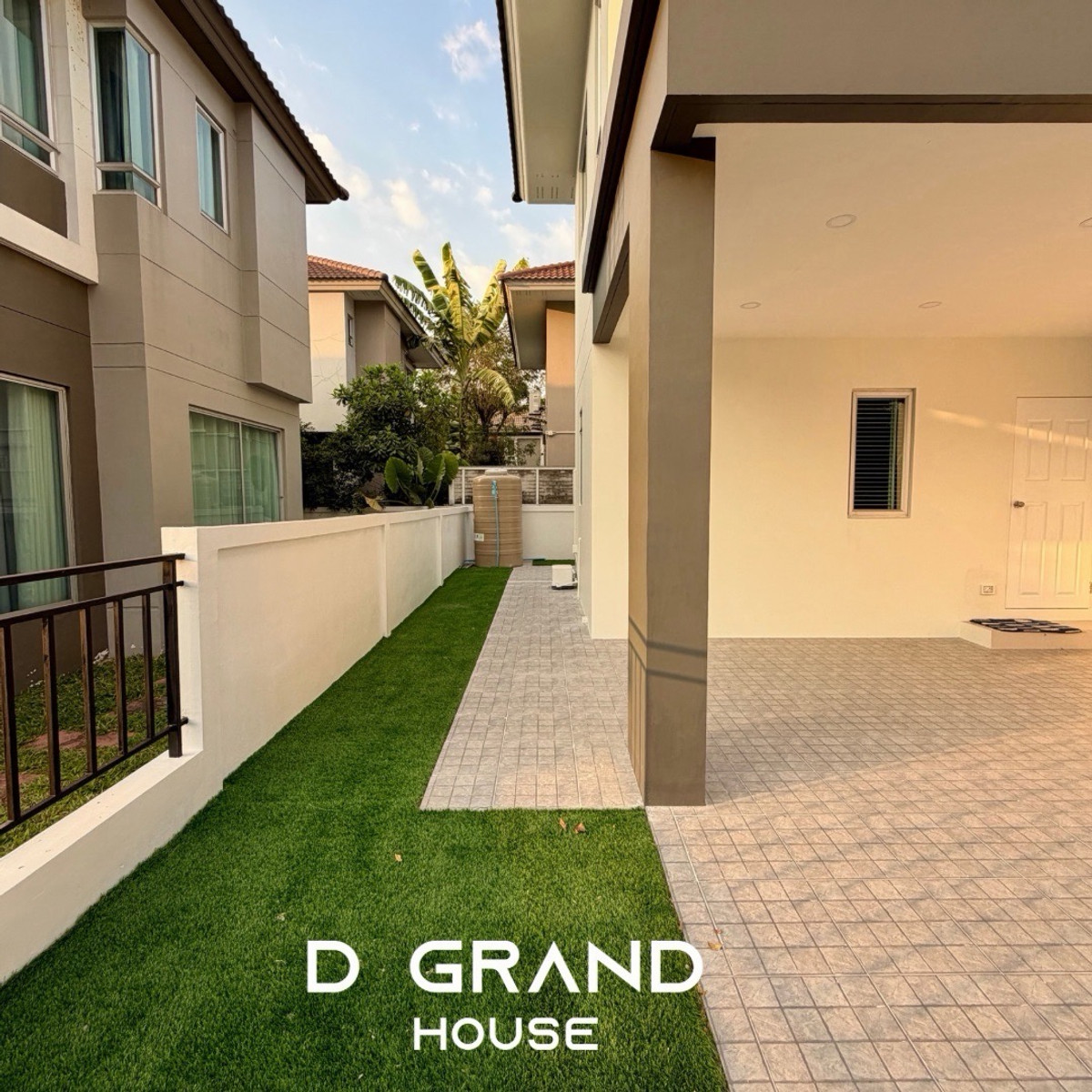 ขายบ้านพระราม 5 ราชพฤกษ์ บางกรวย : บ้านรีโนเวทใหม่ พร้อมอยู่ หลังมุม ตำแหน่งสวย ติด Clubhouse  “ไลฟ์ บางกอก บูเลอวาร์ด ราชพฤกษ์–รัตนาธิเบศร์” 