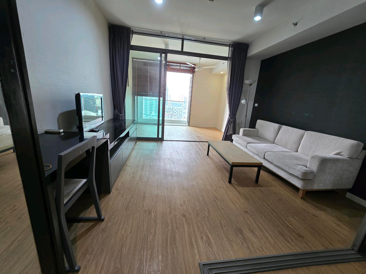 CondoSilom, Saladaeng, Bangrak : For sale/rent Condo Siamese Surawong (Siamese Condo), size 46.65 sq m., 2 bedrooms, 1 bathroom 