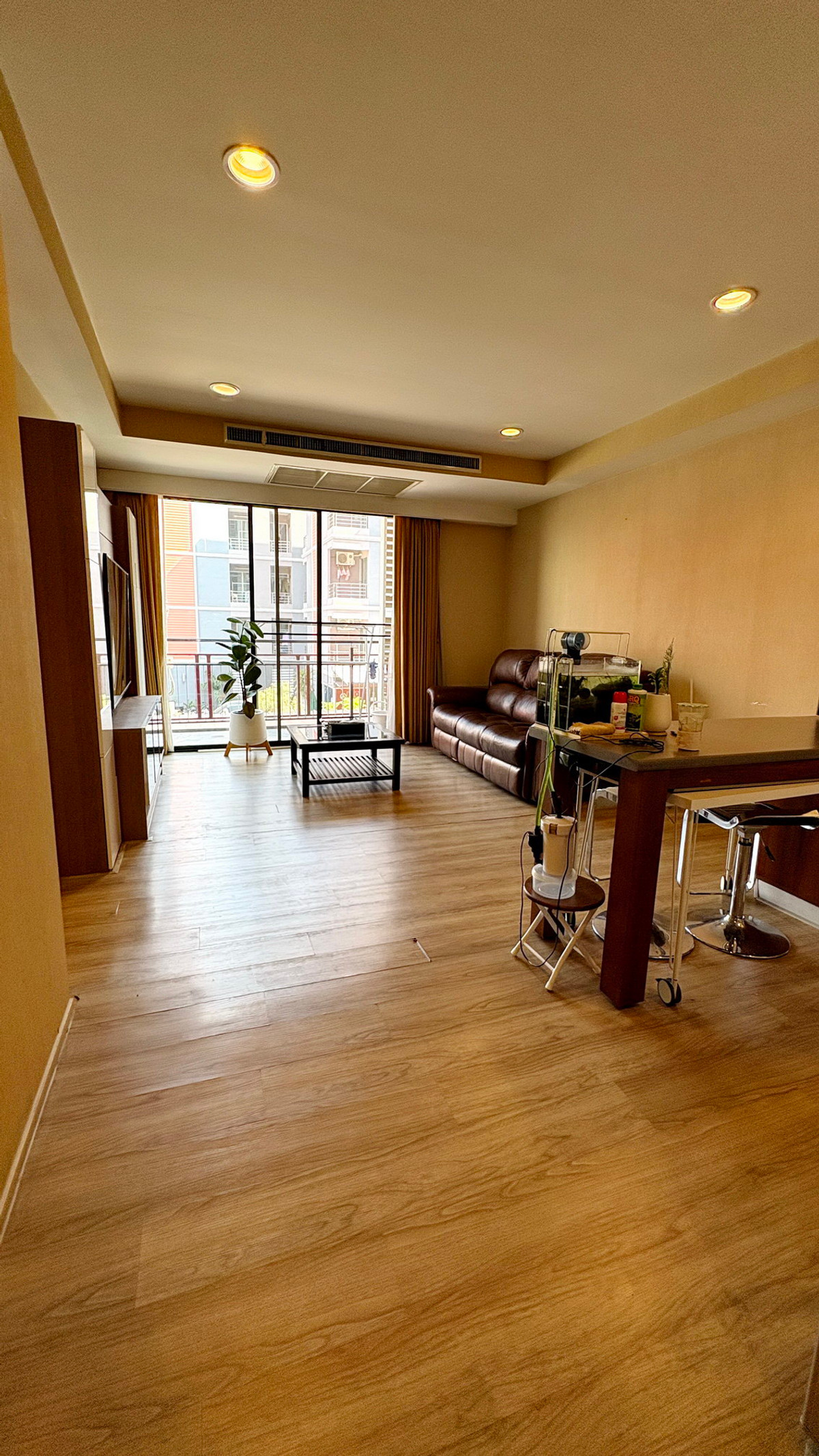 For SaleCondoRatchadapisek, Huaikwang, Suttisan : 2 bedroom condo near the subway, Amanta-Ratchada project, Contact 062-496-6454