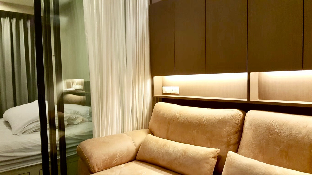 ขายคอนโดอ่อนนุช อุดมสุข : ขายคอนโด The Base Park West เดอะเบส พาร์คเวส เฟอร์ครบ พร้อมอยู่