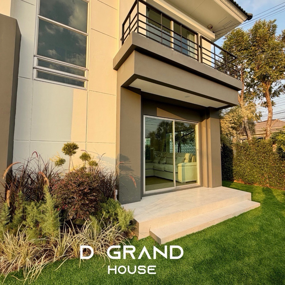 ขายบ้านพระราม 5 ราชพฤกษ์ บางกรวย : บ้านรีโนเวทใหม่ พร้อมอยู่ หลังมุม ตำแหน่งสวย ติด Clubhouse  “ไลฟ์ บางกอก บูเลอวาร์ด ราชพฤกษ์–รัตนาธิเบศร์” 