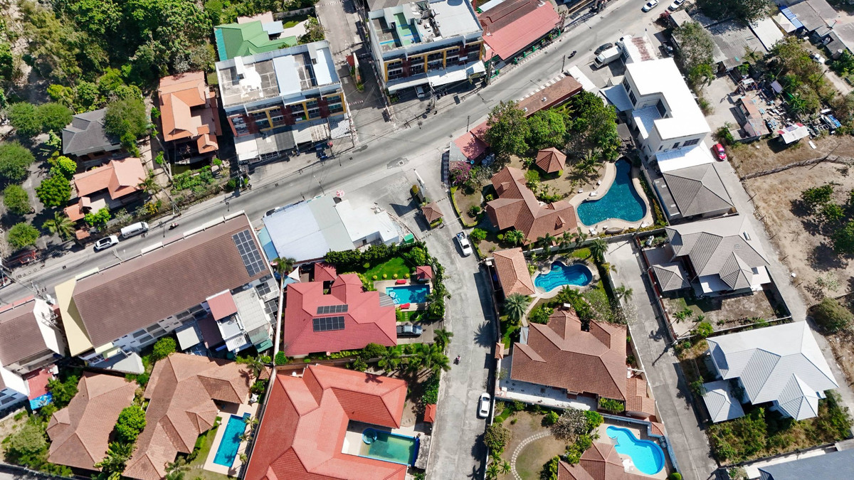 For SaleHousePattaya, Bangsaen, Chonburi : Pattaya Hill Village 2 / 3 Bedrooms (For Sale), Pattaya Hill 2 / 3 Bedrooms (FOR SALE) BEWN049