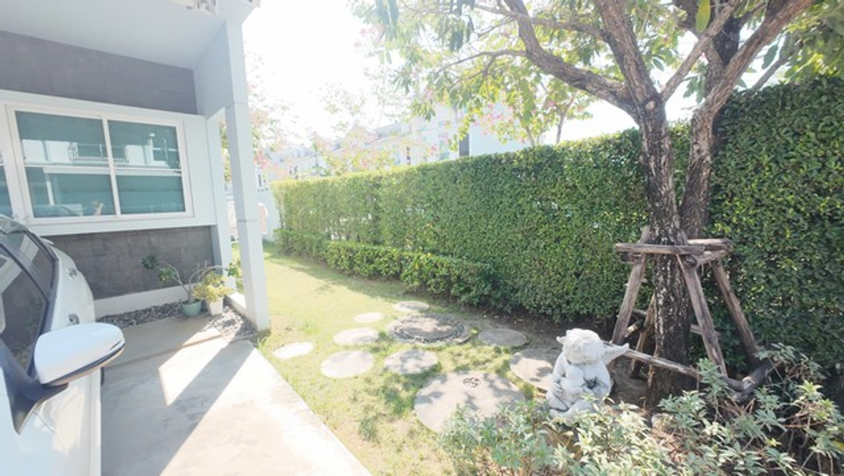 For SaleTownhomeBangna, Bearing, Lasalle : Indy 4 Bangna KM.7, the first house ready for a small family to begin happiness immediately.