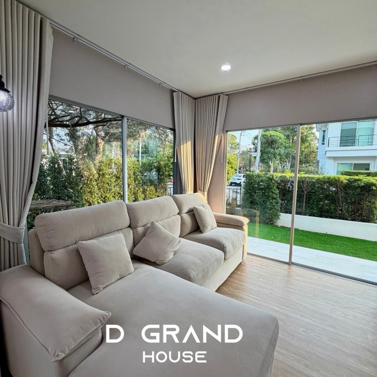 ขายบ้านพระราม 5 ราชพฤกษ์ บางกรวย : บ้านรีโนเวทใหม่ พร้อมอยู่ หลังมุม ตำแหน่งสวย ติด Clubhouse  “ไลฟ์ บางกอก บูเลอวาร์ด ราชพฤกษ์–รัตนาธิเบศร์” 