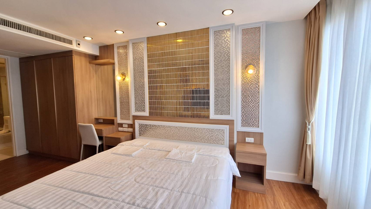 For RentCondoSathorn, Narathiwat : Condo for Rent COLLEZIO SATHORN PIPAT near BTS Chongnonsri (200metres) 43 Sq 3 Floor 1 Bedroom