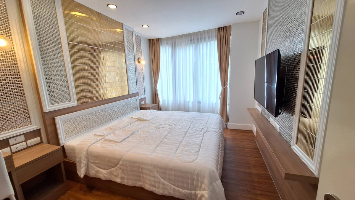 For RentCondoSathorn, Narathiwat : Condo for Rent COLLEZIO SATHORN PIPAT near BTS Chongnonsri (200metres) 43 Sq 3 Floor 1 Bedroom