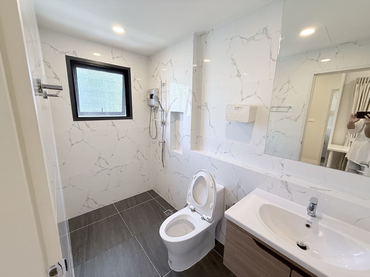 ขายบ้านบางนา แบริ่ง ลาซาล : เซนโทร บางนา / 3 ห้องนอน (ขาย), Centro Bangna / 3 Bedrooms (FOR SALE) YOK023