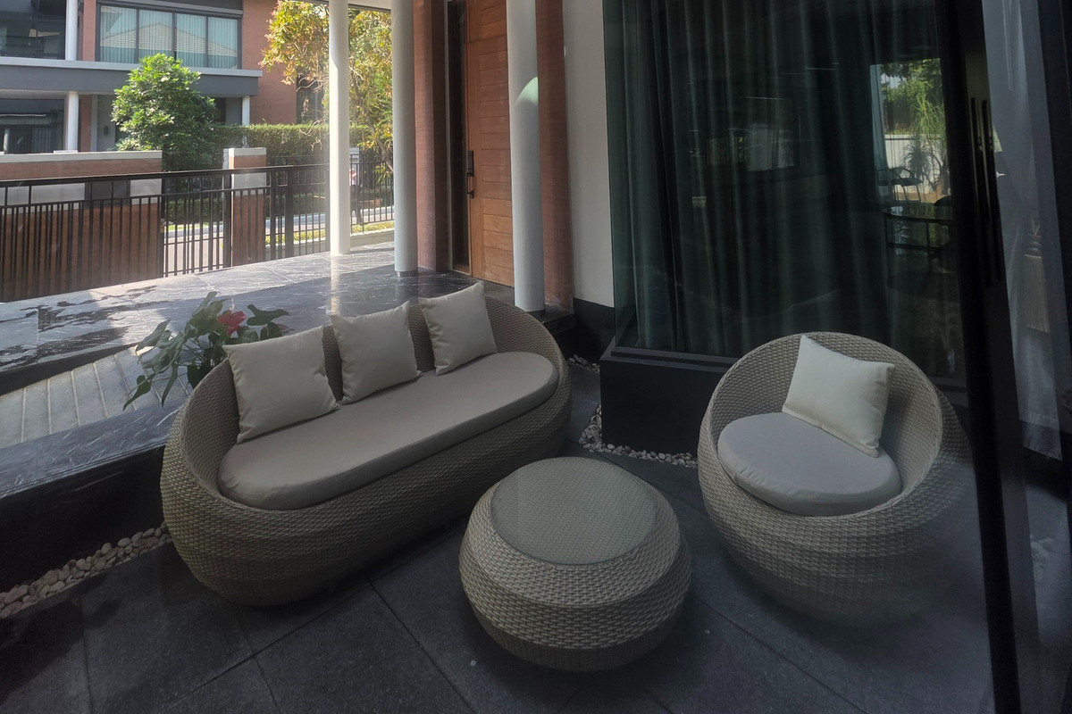 ขายบ้านพัฒนาการ ศรีนครินทร์ : ซื้อตอนนี้ดีที่สุด ขายบ้านหรู 3 ชั้น ที่ดินใหญ่153ตร.วา. แกรนด์ บางกอก บูเลอวาร์ด พระราม 9