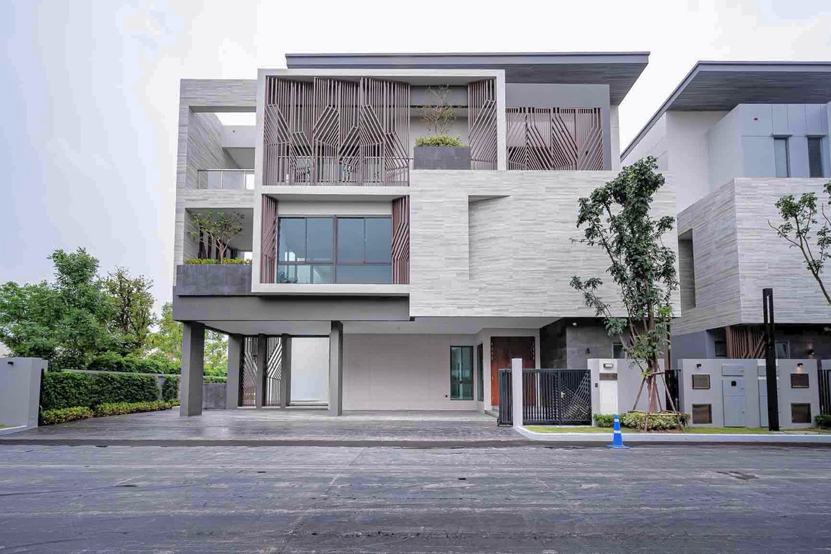 ขายบ้านพัฒนาการ ศรีนครินทร์ : ขายหลังใหญ่สุด 5 นอน The Gentry เดอะ เจนทริ พัฒนาการ 2