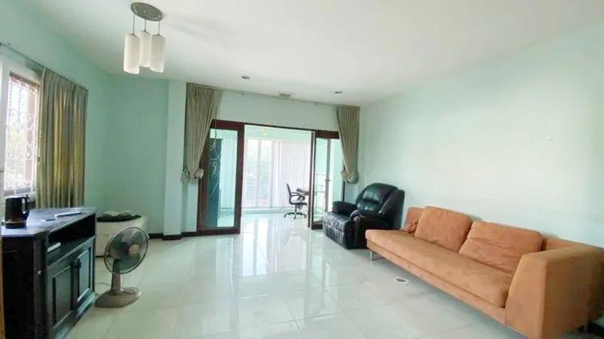 ขายบ้านพัฒนาการ ศรีนครินทร์ : ขาย บ้านเดี่ยว 2 ชั้นหมู่บ้านเคหะนคร 3 54 ตร.วา 4 ห้องนอน ซ.พัฒนาการ 50 พร้อมอยู่