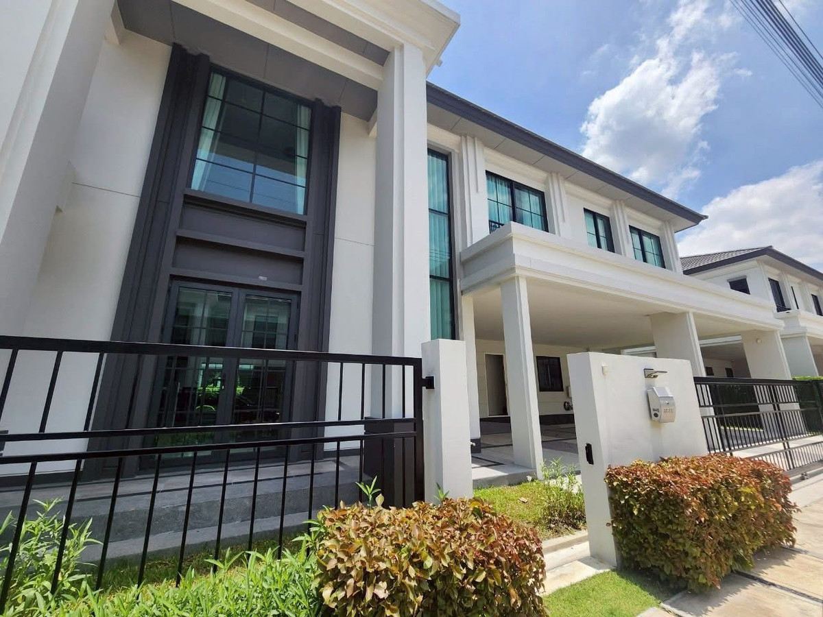 For RentHouseLadkrabang, Suwannaphum Airport : ME2500660 Luxury 2-story detached house for rent, Setthasiri Bangna - Suvarnabhumi.