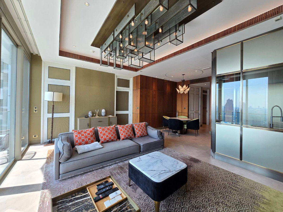 ให้เช่าคอนโดวงเวียนใหญ่ เจริญนคร : FOR ((RENT)) PRICE 350,000. –The Residences at Mandarin Oriental, 2 BEDS 3 BATHS, 25th floor, 150 SQ.M. 