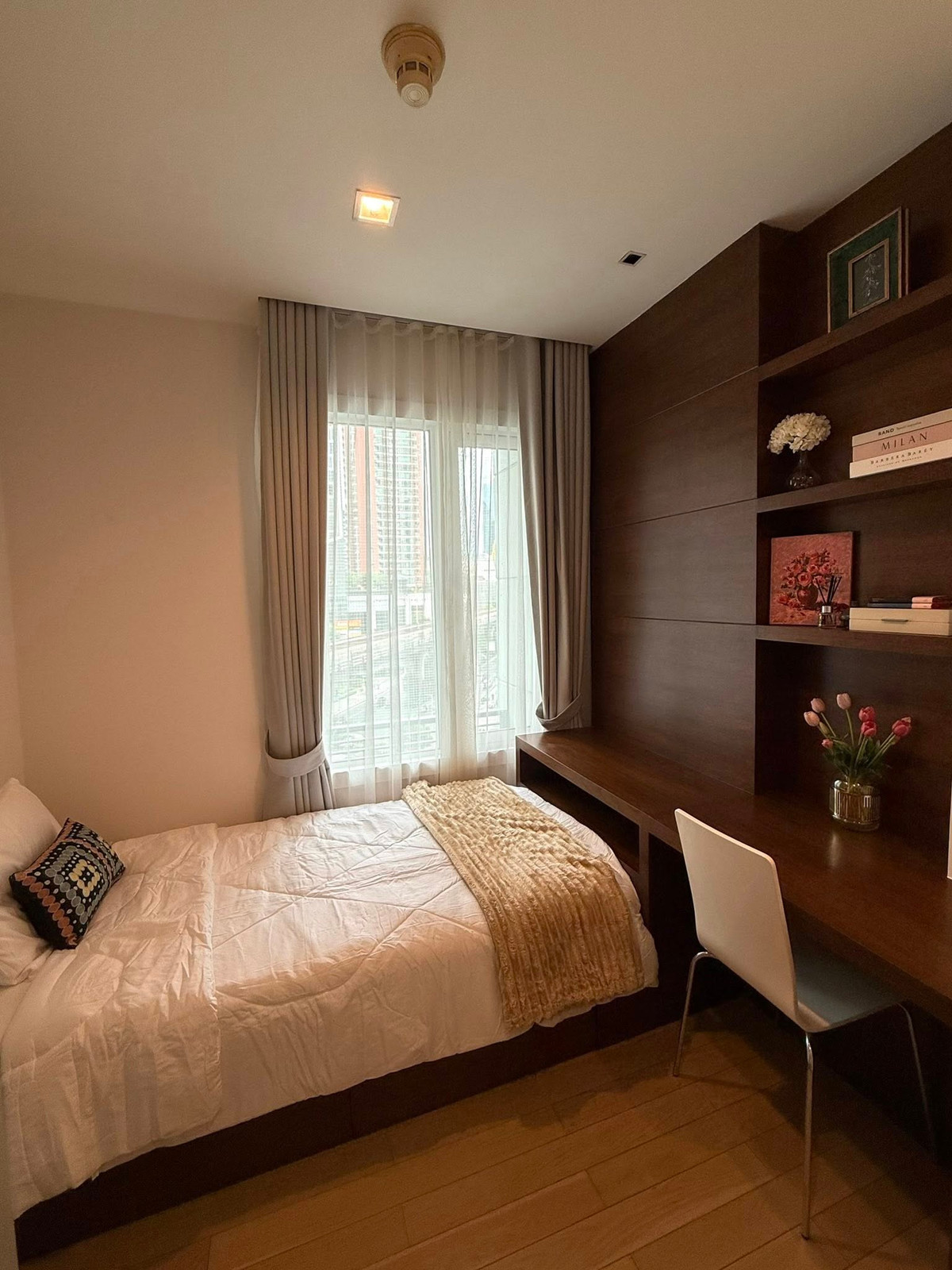 For SaleCondoSukhumvit, Asoke, Thonglor : Sale with tenant/SALE WITH TENANT : Siri @ Sukhumvit (Siri @ Sukhumvit) - 2 bedrooms LC097