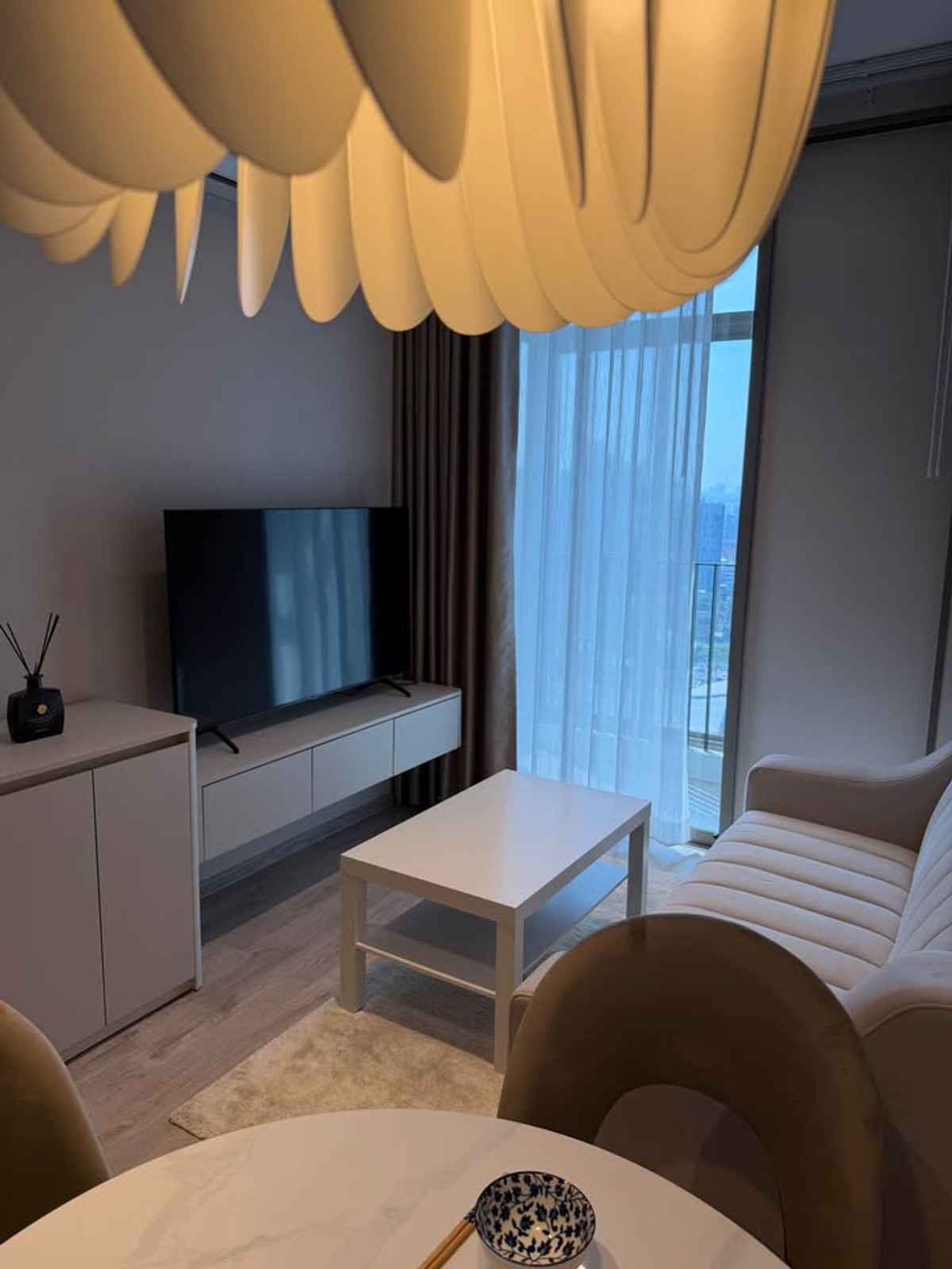 ให้เช่าคอนโดสุขุมวิท อโศก ทองหล่อ : Rhythm Ekkamai Estate for rent 1 bed 1 bath 35 sqm 35,000 per month