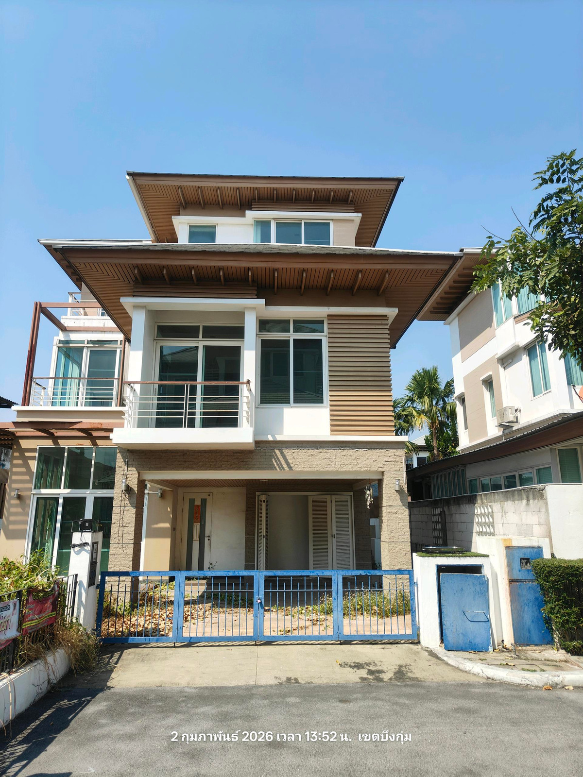 For SaleHouseNawamin, Ramindra : Selling for 16 million, reduced to 11.2 million 
(Sold according to condition) 
The primary prestige Ratchada-Ramintra