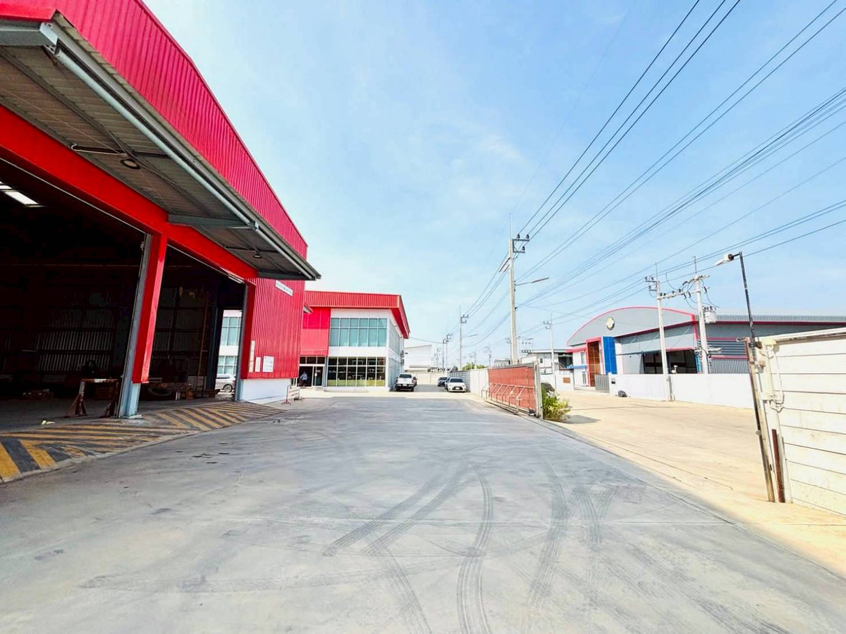 For SaleFactoryMahachai Samut Sakhon : Factory for sale, land area 2.5 rai, 2 buildings, usable area 1,668 sq m.