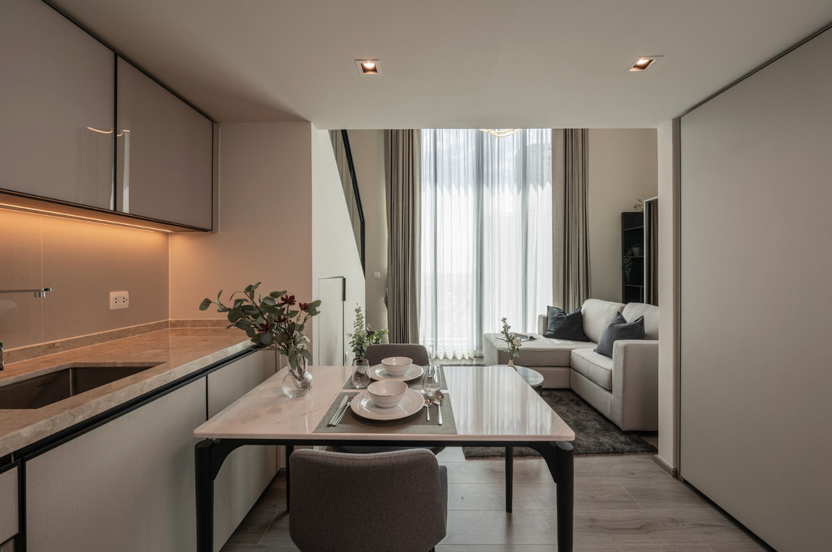 ให้เช่าคอนโดสะพานควาย จตุจักร : The Reserve Phahol - Pradipat  Duplex ราคาดีมาก เช่า 25,000 เท่านั้น  ห้องใหญ่ 39sqm ติด BTS สะพานควาย เดินทางสะดวก นัดชมได้เลย 064-6696546 มินนี่   เบอร์นี้แอทไลน์ได้เลยค่ะ