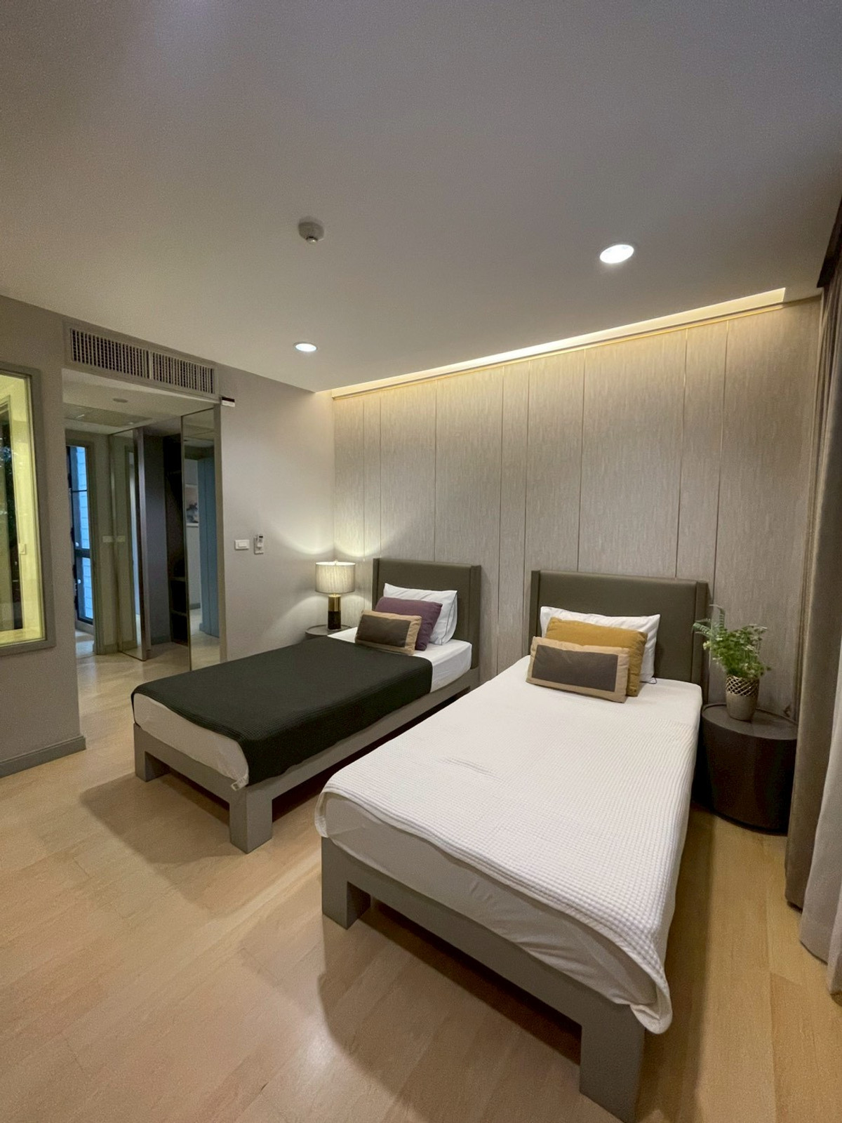 For RentWitthayu, Chidlom, Langsuan, Ploenchit :  💎FOR RENT | 3 Beds | Luxury Apartments | Wireless Road | Pet Friendly | Low-Rise | Exclusive Living | Lumpini Park  | Ploenchit