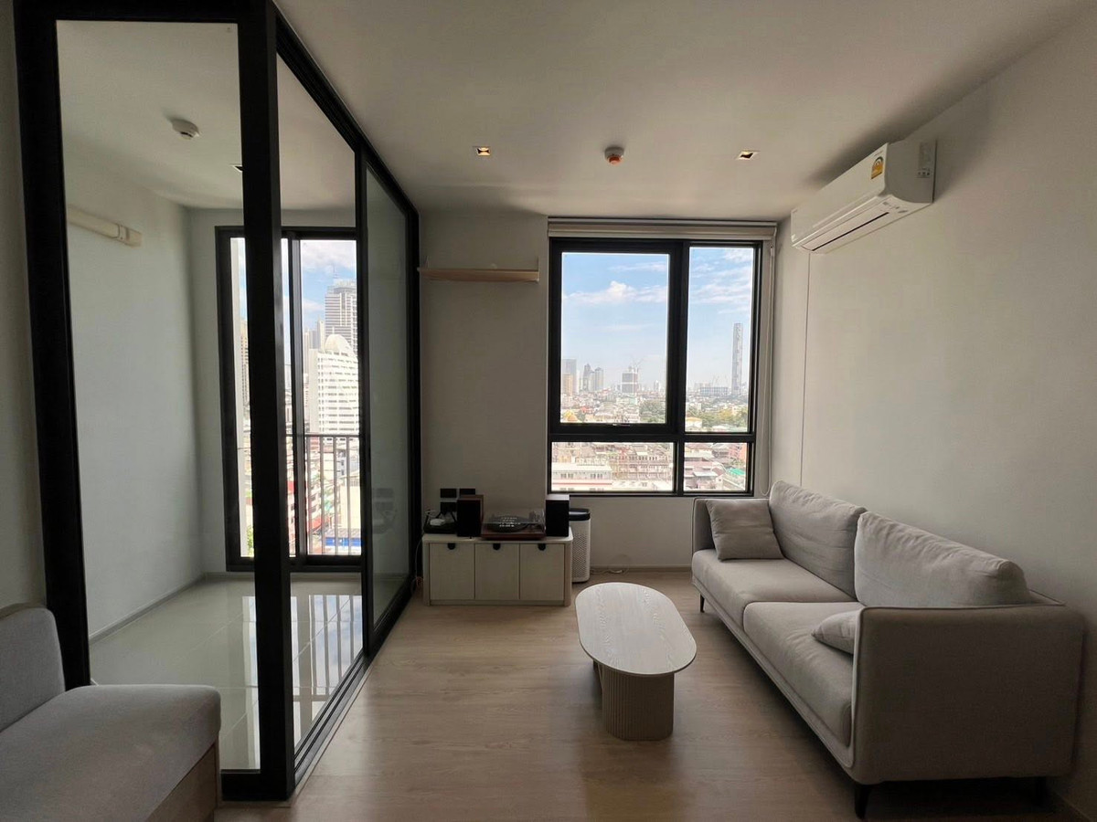 For RentCondoWongwianyai, Charoennakor : ⭐️Reference Sathorn-Wongwianyai ⭐️1 bedroom 34 sq m. Complete amenities in the room.