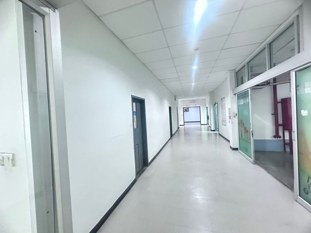 For SaleFactoryLadkrabang, Suwannaphum Airport : Factory for sale, 4 rai, purple area 🟣 usable area 6,700 sq m. #Latkrabang