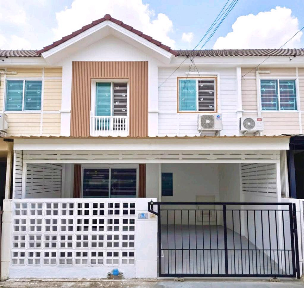 For SaleTownhomeRama 2, Bang Khun Thian : 🎉 Urgent sale, house ready to move in Adjusted.
