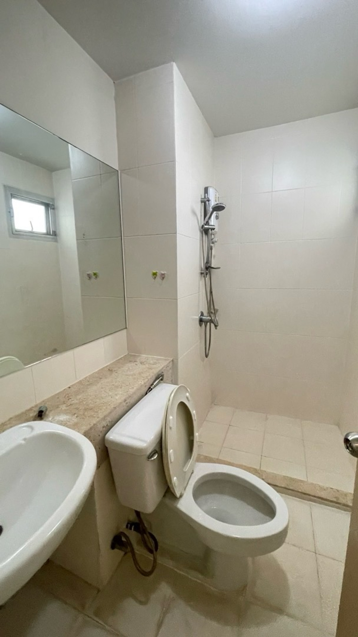 ให้เช่าคอนโดพัฒนาการ ศรีนครินทร์ : ให้เช่า The Parkland srinakarin ( เดอะ พาร์คแลนด์ ศรีนครินทร์ )🛏️ 2 ห้องนอน 🛁 2 ห้องน้ำ 🛋️ 1 ห้องนั่งเล่น ขนาด 66 ตรม. ชั้น 8 อาคาร B ⛲️ วิวเมือง ✨ ราคา 16,000 บาท ✨ มีวีดิโอห้องจริง 📸