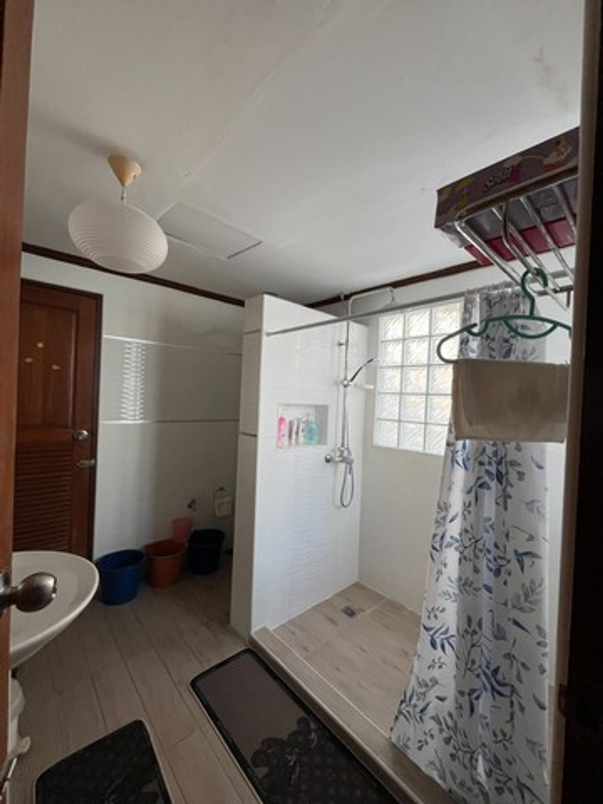 ขายทาวน์โฮมเลียบทางด่วนรามอินทรา : ขายถูก ทาวน์เฮ้าส์ 4 ชั้น บ้านสวนซื่อตรง ลาดพร้าว 87 ซอยประดิษฐมนูธรรม ซ. 10 ถนนเลียบทางด่วนรามอินทรา เขตวังทองหลาง 