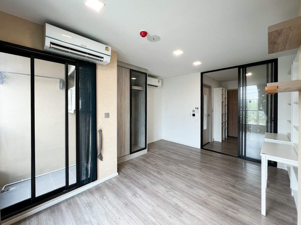 ขายคอนโดแจ้งวัฒนะ เมืองทอง : 🔥 ห้องมุม ราคาพิเศษเพียง 1.35 ล้าน Atmoz Portrait - แอทโมซ พอร์เทรต ศรีสมาน  พร้อมเข้าอยู่ ส่วนกลางอลังการกว่า 30 รายการ ติดถนนใหญ่ อยู่ตรงข้ามโรบินสันศรีสมาน