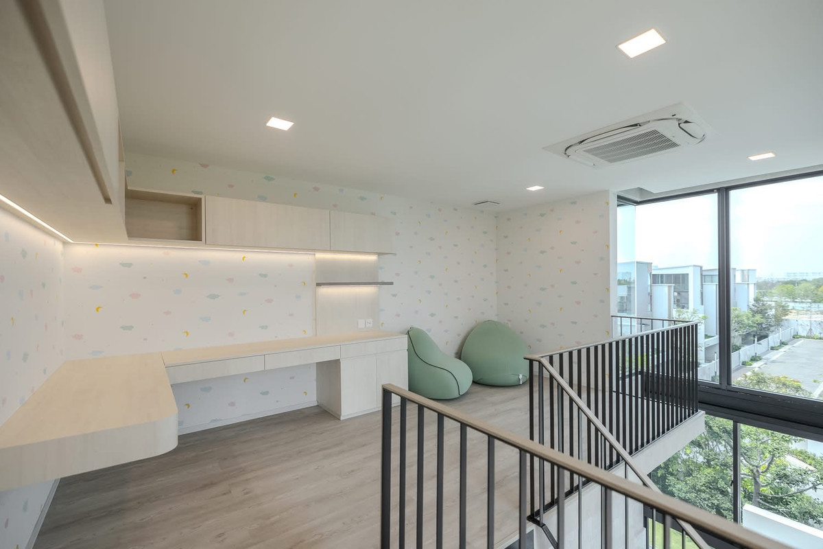 ขายบ้านพัฒนาการ ศรีนครินทร์ : ขายบ้านเดี่ยว3ชั้น โมเดิร์นลอฟท์ VIVE กรุงเทพกรีฑา พร้อมลิฟต์ ใกล้ Wellington College