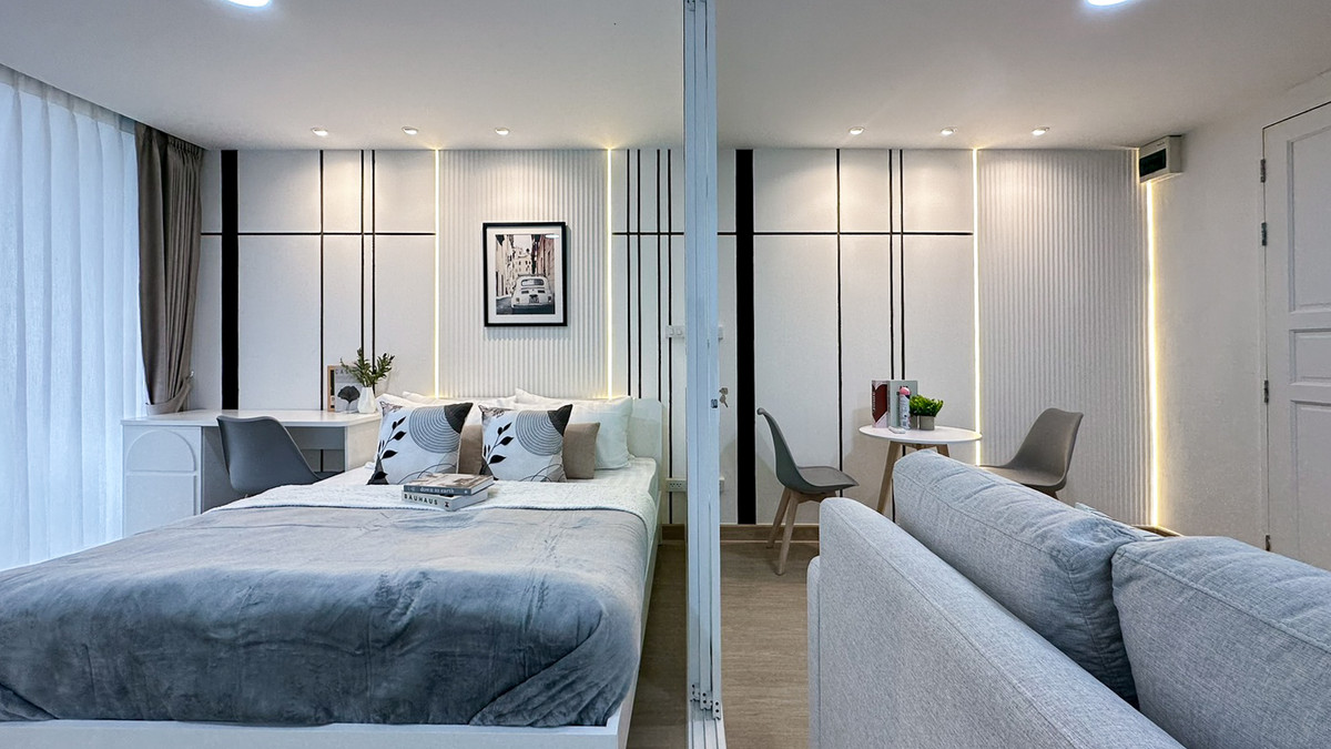 For SaleCondoRatchadapisek, Huaikwang, Suttisan : Ratchada City 18 project, near MRT Huai Khwang, 4 minutes.