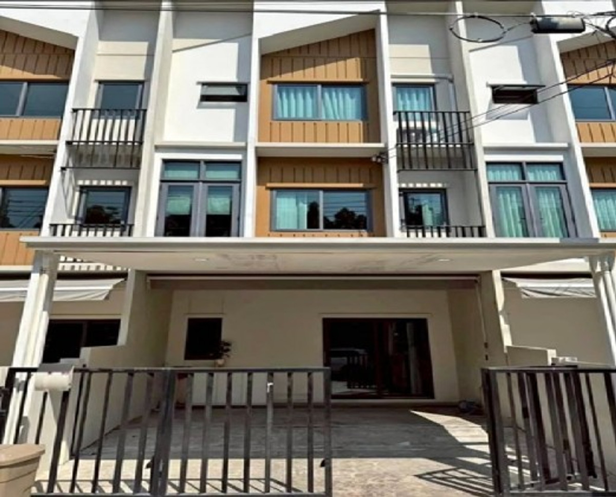 For RentHome OfficeLadkrabang, Suwannaphum Airport : Call 081-632-0632 3-story home office for rent, Plex On Nut-Wongwaen project / some furniture / air conditioning throughout the house / residential or Home Office, company registration possible.