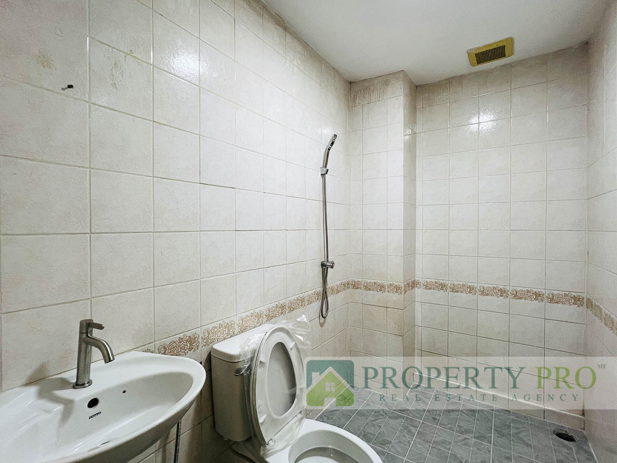 For RentShop HouseRamkhamhaeng, Hua Mak : Commercial Building for Rent Town in Town, area 30 sqw 360 sqm Good Location Near Ladprao, Pracha Uthit, Ramkhamhaeng : MF26R-001