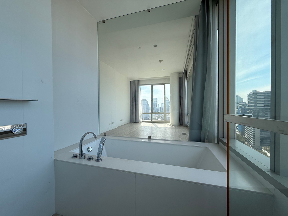 For SaleCondoWitthayu, Chidlom, Langsuan, Ploenchit : 🏠✨ 185 Rajadamri | 1 Bedroom for Sale (HBH-ST-112)